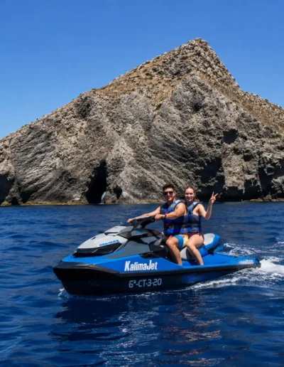 Alquiler de motos de agua para disfrutar del verano